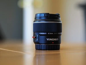 Yongnuo 42.5mm F1.7 Prime Lens - Panasonic/ Olympus/Blackmagic Micro 4 Thirds - Picture 1 of 7
