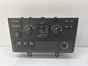Volvo Temperature Control  - Picture 1 of 4