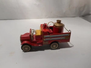 Camión de bomberos de ficción de hojalata - Imagen 1 de 5