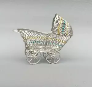 Babette Schweizer 3-dimensionaler deutscher Weichmetallwagen / Kinderwagen P4 - Bild 1 von 1