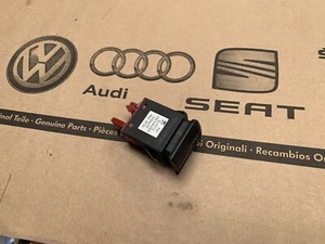SEAT LEON CUPRA R MK1 AIRBAG SWITCH BUTTON BAM 1M2919235B - Picture 1 of 3