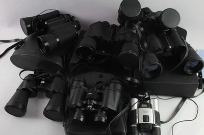 Assorted Vintage Binoculars of Various Brands and Magnifications Job Lot - Image 1 of 4