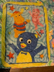 Backyardigans Plush Blanket Tyrone Pablo Uniqua Throw Nick Jr 2007 Vtg Plush  - Picture 1 of 5