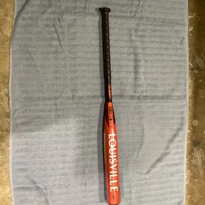 Nuevo bate de softbol lanzamiento rápido Louisville Slugger QUEST (-12) 30"/12 oz ASA/USSSA Foto 1 de 4