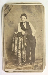 Antikes CDV Foto junger viktorianischer Mann einzigartig entspannte Pose Sheaffer Hannover PA - Bild 1 von 3