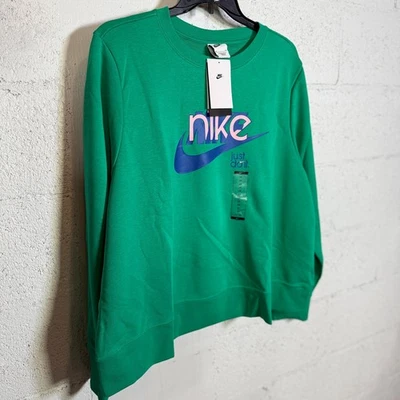 Sudadera polar Nike talla grande con logotipo gráfico - verde estadio 2X $70 Foto 1 de 4