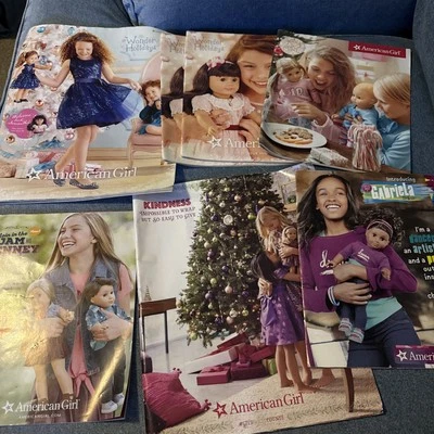 American Girl Doll 2014 2017 Wonder Holidays Tenney Gabriela Sam Large Magazine  - Image 1 of 4