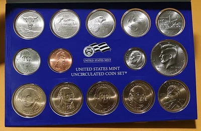 2007 P&D United States Mint Uncirculated Coin Set with OGP & COA - 28 Coins   - Image 1 of 4