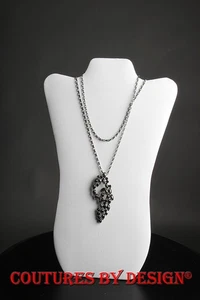 Collar colgante St John Knits 33" plata cristal abstracto nuevo con etiquetas precio de venta sugerido por el fabricante $150 - Imagen 1 de 1