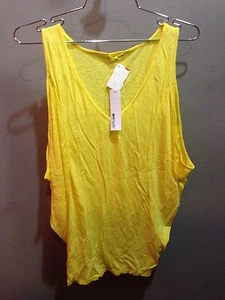 $61 Nueva con etiquetas Camisa Sin Mangas Hecha en Los Ángeles Marca Amarillo Liso Cuello en V XS - Imagen 1 de 3