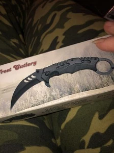 Frost Cutlery Karambit Linerlock A/O Folding Knife 4.5" Stainless Blade ABS - Picture 1 of 4