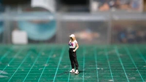 Kepopic Miniature Figure Scale 1/64 For Diecast - Picture 1 of 3