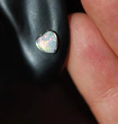 Pendientes ópalo de fuego piedras preciosas plata joyería chic pequeño cóctel stud estilo corazón Foto 1 de 4