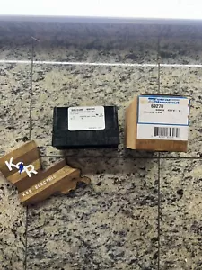 Ferraz Shawmut 69270 (1)#4-500 MCM X (2) 3/8 - 1 STUD PDB ADDER - Picture 1 of 2