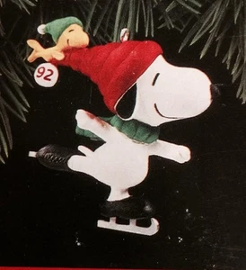 Vintage Hallmark Ornament Snoopy and Woodstock Ice Figures 1992 - Picture 1 of 8
