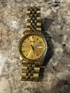 Men's Seiko 7N43 812M Day and Date Gold Tone Watch 36mm Worn/Shows Wear READ👇 - Picture 1 of 14