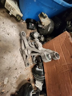 2004 05 06 07 2008 Jaguar XJ8 XJR VANDEN PLAS BRAZOS DE CONTROL INFERIORES TRASEROS IZQUIERDO DERECHO Foto 1 de 4