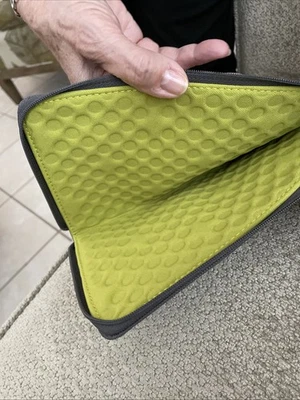 Amazon Fire 7 inch zip sleeve Graphite - Image 1 of 2