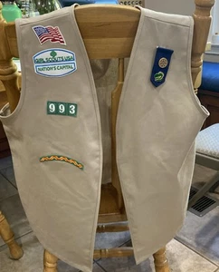 Girl Scout Cadette Senior Vest Uniform Beige With Badges and Pins Size L - Picture 1 of 6