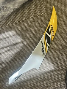 YAMAHA R6 2006 50th ANNIVERSARY EDITION LEFT SIDE PANEL 2C0-2835V-00 FAIRING OEM - Bild 1 von 8