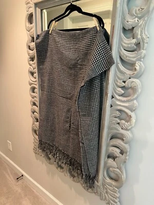 Envoltura de pata de gallo negra y marfil J.CREW con borde con flecos (lana, acrílico)  Foto 1 de 4