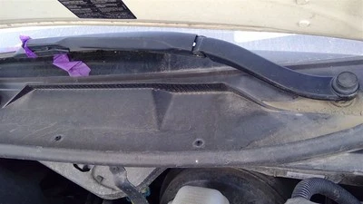 Brazo limpiaparabrisas izquierdo Cadillac STS 2010 477691 Foto 1 de 4