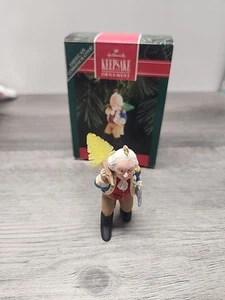"Honest George" Hallmark Ornament (1992) - Bild 1 von 9