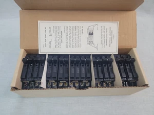 NUEVO PAQUETE DE 10 DISYUNTORES 1" A-230 30A 2 POLOS SYLVANIA IC TIPO A 120/240 VAC - Imagen 1 de 7