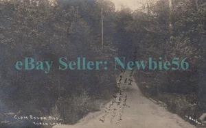 Torch Lake Michigan MI - CLAM RIVER AVENUE - RPPC Postcard - Foto 1 di 2