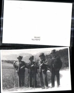 289706,Repro Männer i. Tracht Tiroler Hut Wanderstock Bergkulisse  - Picture 1 of 1