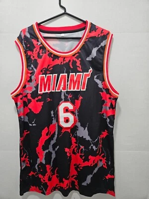 NUEVA - Camiseta de baloncesto Lebron James #6 MIAMI ROJA NEGRA GRIS CAMUFLAJE JERSEY 2XL Foto 1 de 4