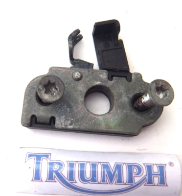 MECANISMO DE BLOQUEO DE ASIENTO TRIUMPH SPEED TRIPLE 1050 COMO SE MUESTRA 2007 Foto 1 de 4