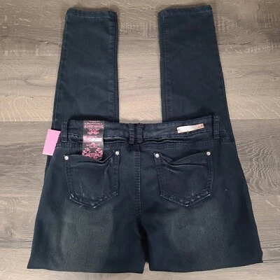 Pantalones de mezclilla Almost Famous para mujer junior talla 9 bigotes elásticos desgastados Foto 1 de 4