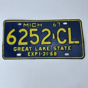 Vintage Michigan 1967 License Plate 6252 CL - Picture 1 of 8
