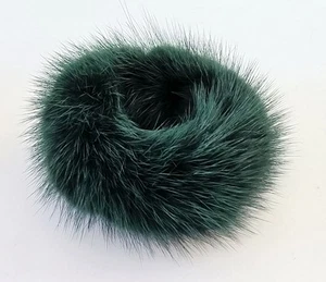 Nerz Haargummi Pelz Scrunchie Armband Fell Haar Schmuck Zopf Frisur Opal Grün - Bild 1 von 3