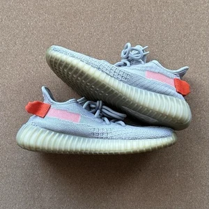 Reino Unido 4.5 - Yeezy Boost 350V2 - Luz trasera - Imagen 1 de 6