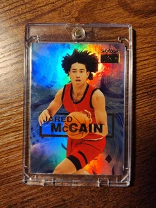 Skybox Metal Universe Champions 2023 - Skybox Jared McCain #S-27 (RC) con Mag - Foto 1 di 2