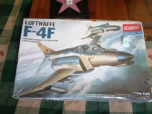 Luftwaffe F-4f 1/144 Modell versiegelt - Bild 1 von 1