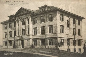 c1912 Postkarte ~ Milchgebäude ~ Iowa State College in Ames, Iowa ~ #-7784 - Bild 1 von 15