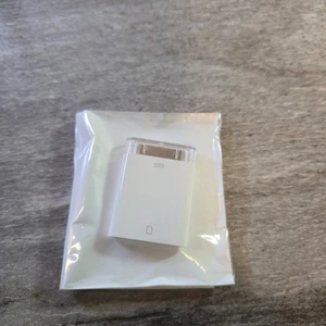 Genuine Apple A1362 iPad Iphone Camera Adapter - SD Card Reader to 30-pin - Picture 1 of 2