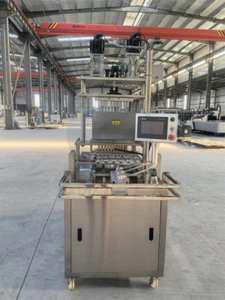 Mini Halbautomatische Gummibonbons und Bonbons Servo Gießmaschine - Bild 1 von 5