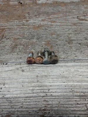 74 74 74-75 Kawasaki KX125 1974 guardabarros trasero interior guardabarros accesorios de montaje  Foto 1 de 4