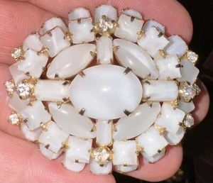 Vintage Signed Warner Brooch 2" Clean Estate Find - Picture 1 of 4