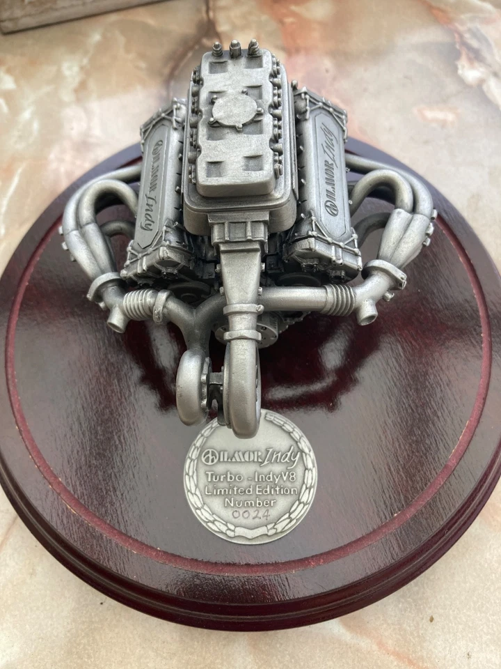 Motore Turbo Modello Limited Edition V8 Turbo Motore ILmor Indy Serie. - Immagine 1 di 4