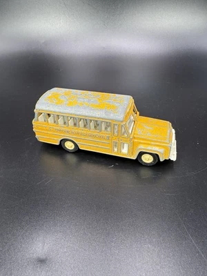 Autobús escolar Tootsie Toy Diecast Metal Amarillo Township Jr de colección hecho en EE. UU. Foto 1 de 4