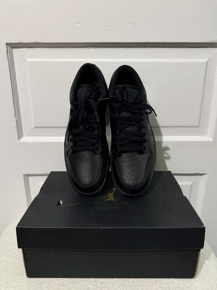 Talla 10 - Air Jordan 1 2022 Low Triple Negro Foto 1 de 4