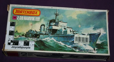 Matchbox Z-38 Narvik Class Destroyer 1:700 scale waterline model ship kit PK-62. - Image 1 of 4