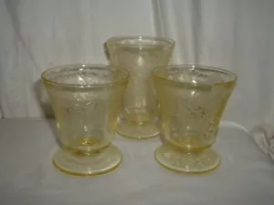 3 Depression Vtg Hazel Atlas Florentine No. 2 Poppy Yellow Footed Juice Glasses - Picture 1 of 1