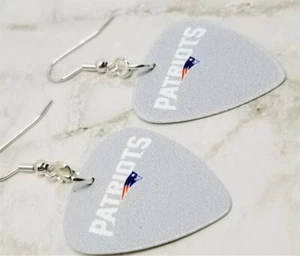 NFL New England Patriots Grises Pida de Guitarra Pendientes con Auriculares de Acero Quirúrgico - Imagen 1 de 2