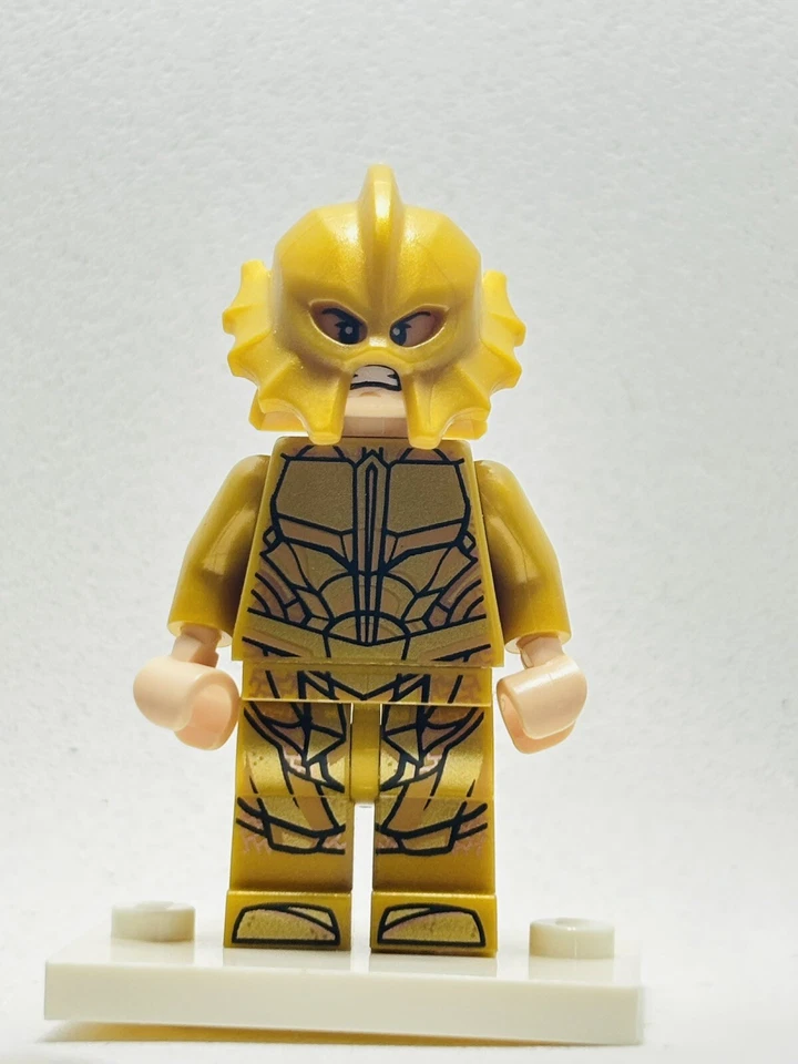 Минифигурка LEGO Atlantean Guard DC 76085 - Изображение 1 из 1